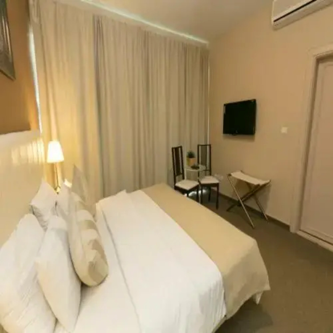 Отель The Conroy Boutique Hotel