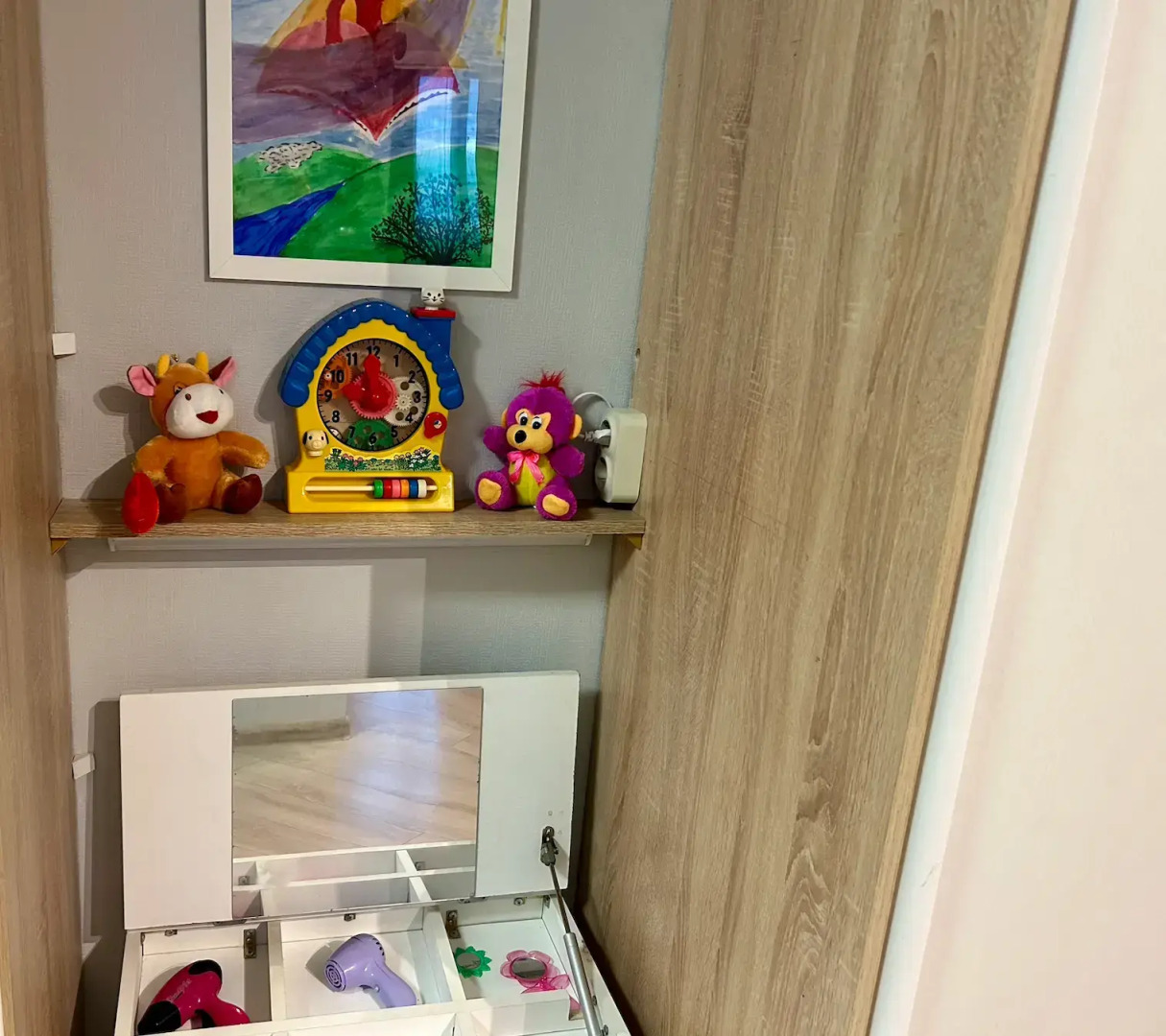 Апартаменты Акварели двухкомнатные рядом с ТЦ Июнь