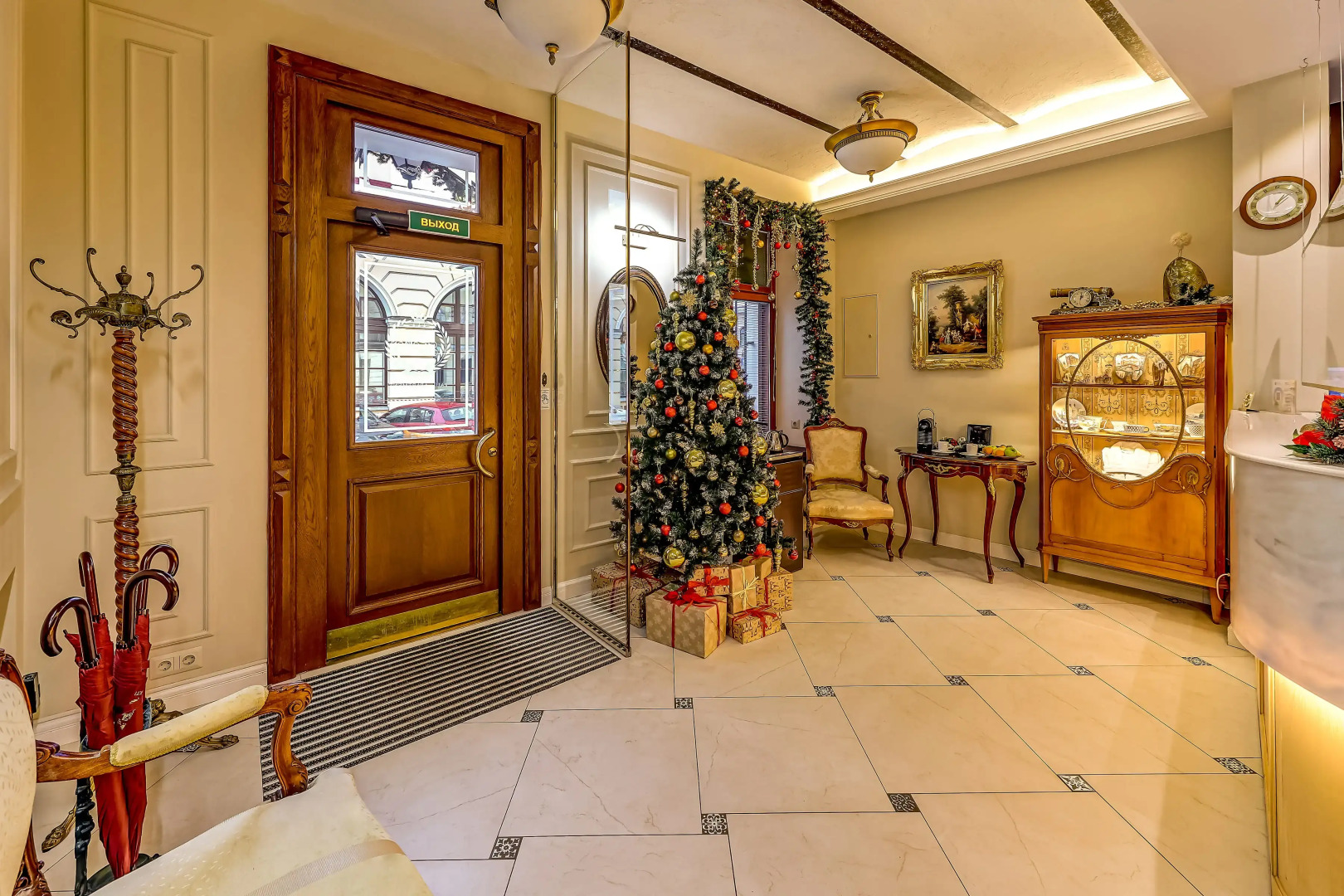 Квартира двухкомнатная Марсово Поле