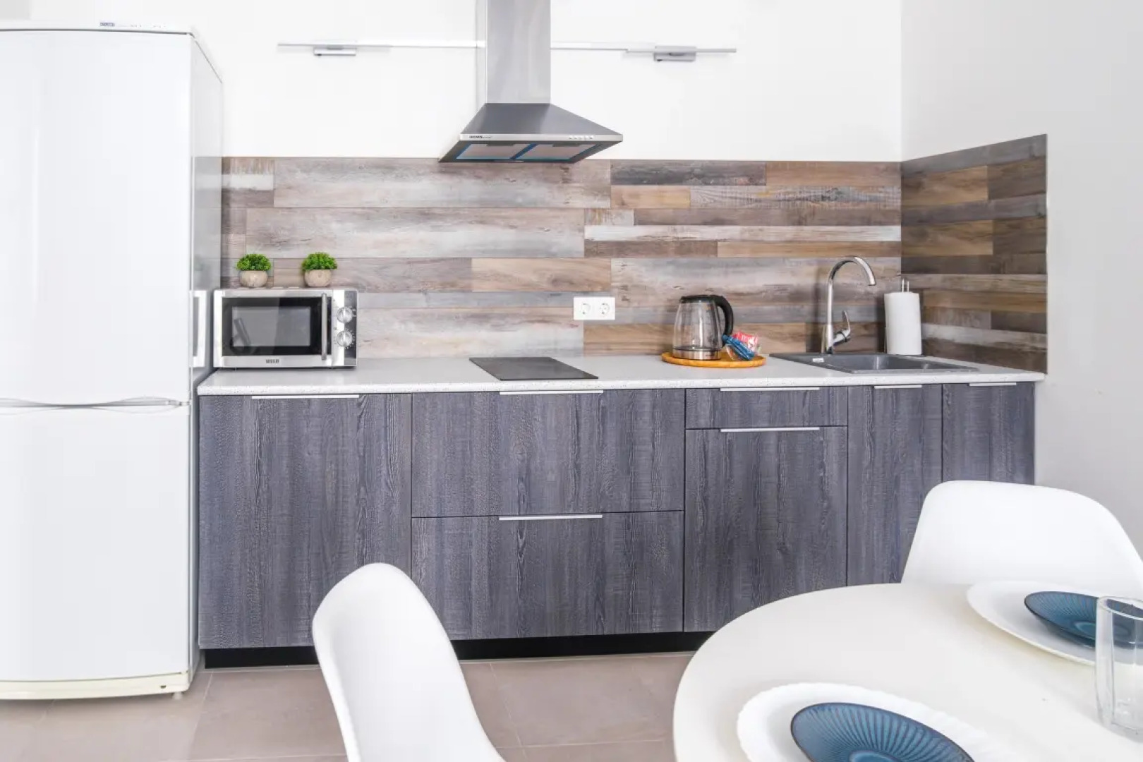 Евродвухкомнатные апартаменты Stepanenkov на Полимерном 11