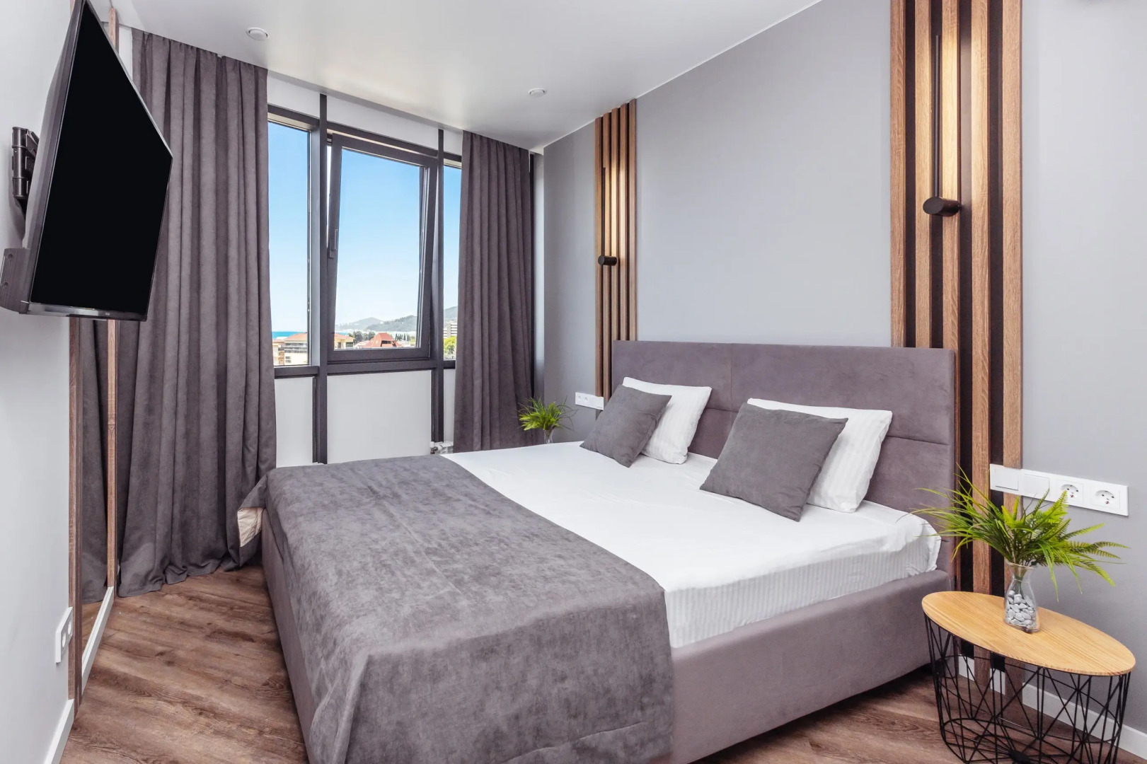 Квартира с Видом на Море с Отдельной Спальней