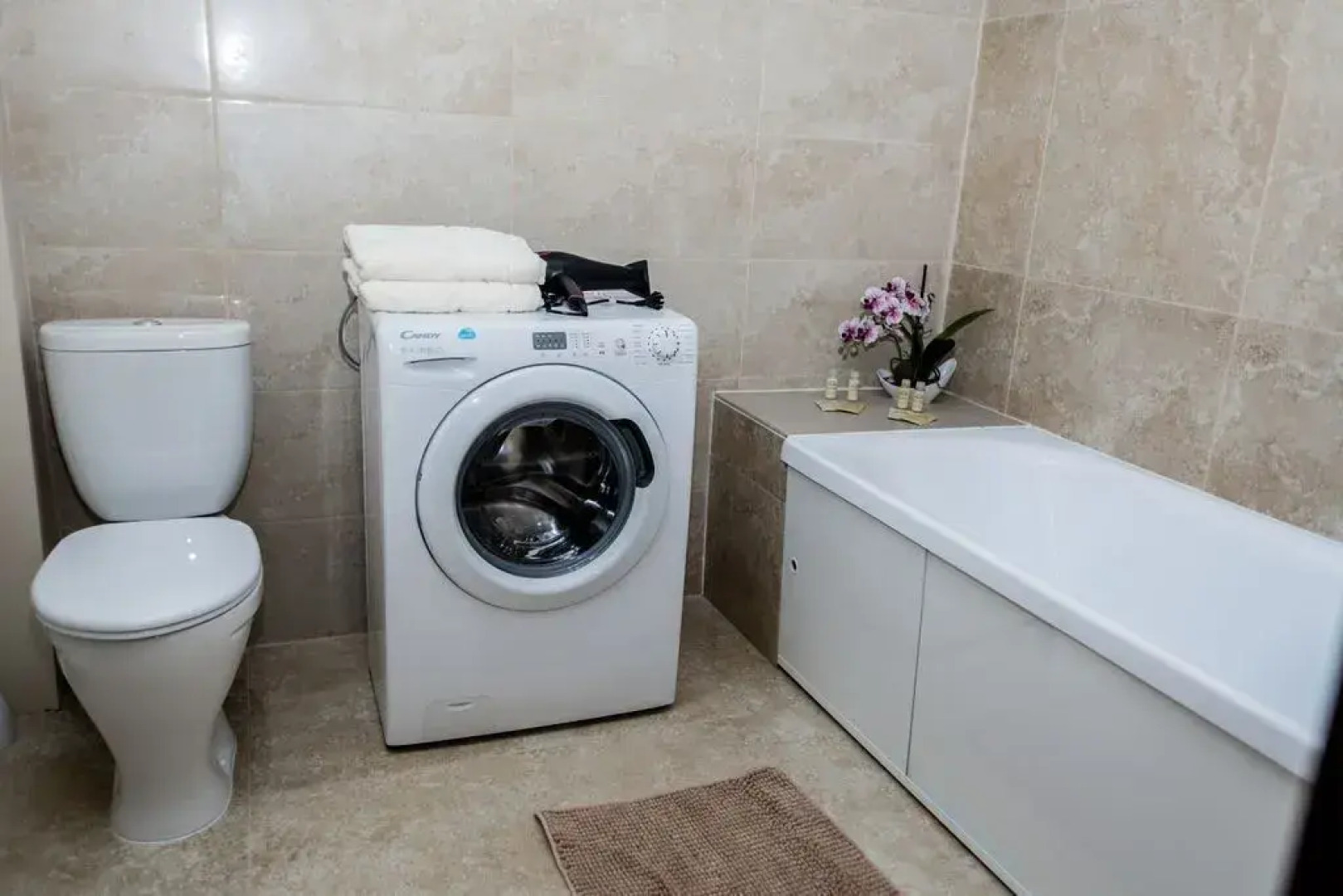 Квартира двухкомнатная с видом на Лавру