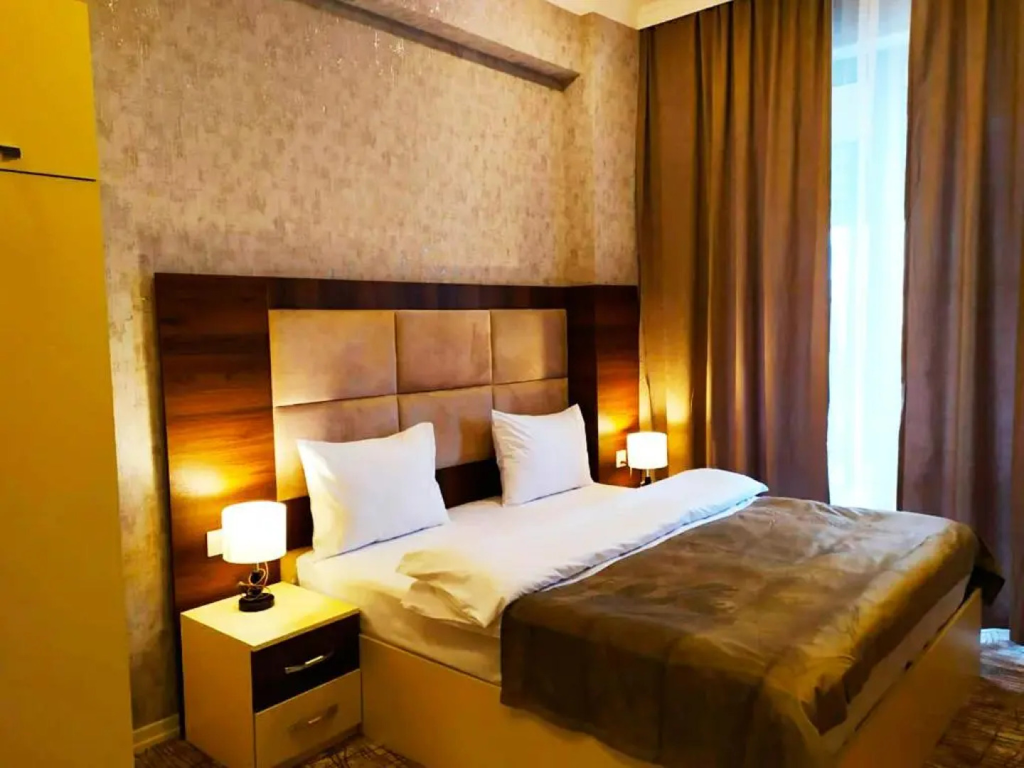 Отель The Clocktower