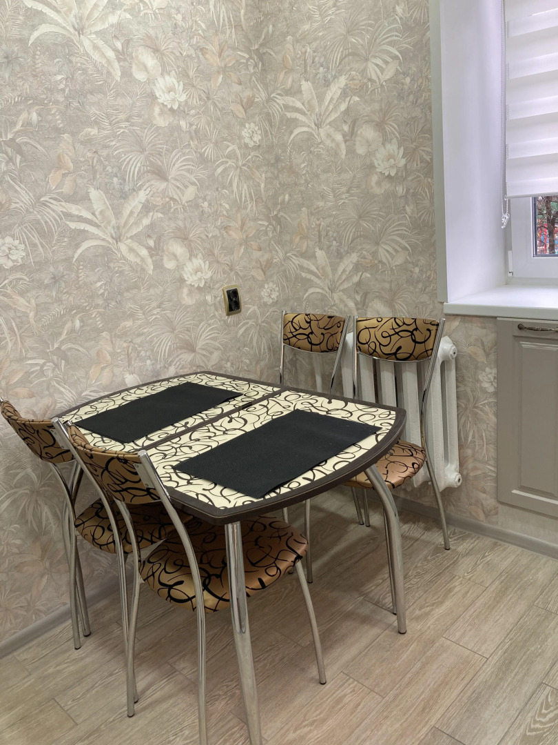 Апартаменты на площади Ленина # 2