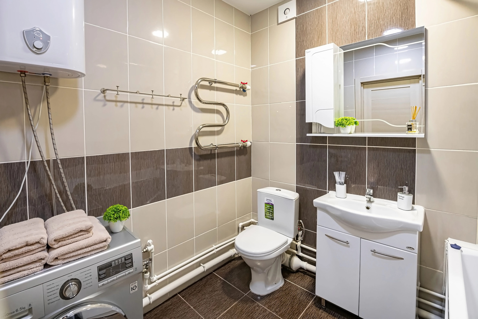 Апартаменты TopHouse на Можжевеловой 18, 16 этаж