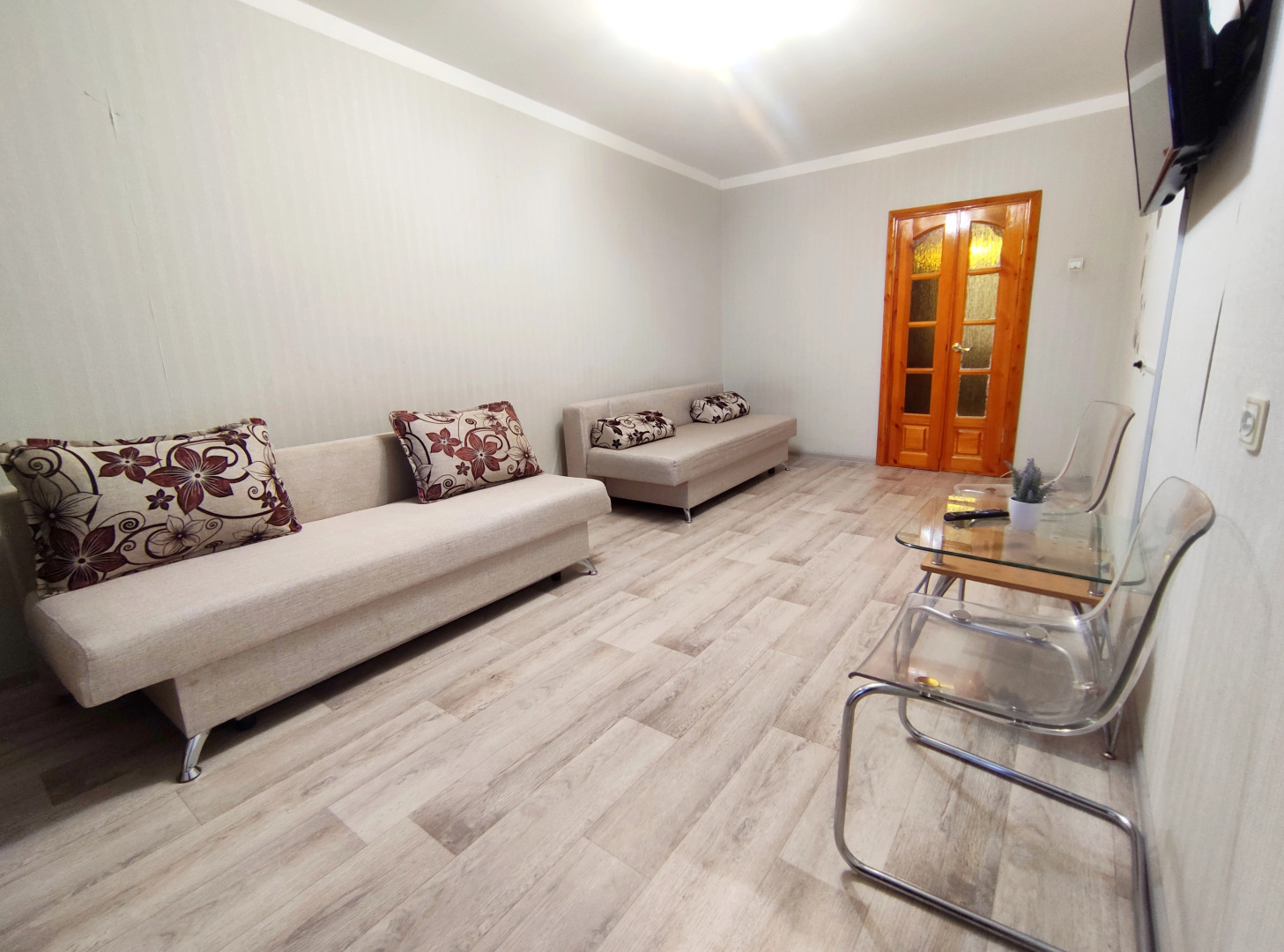 Квартира двухкомнатная рядом с пирамидой Газпрома