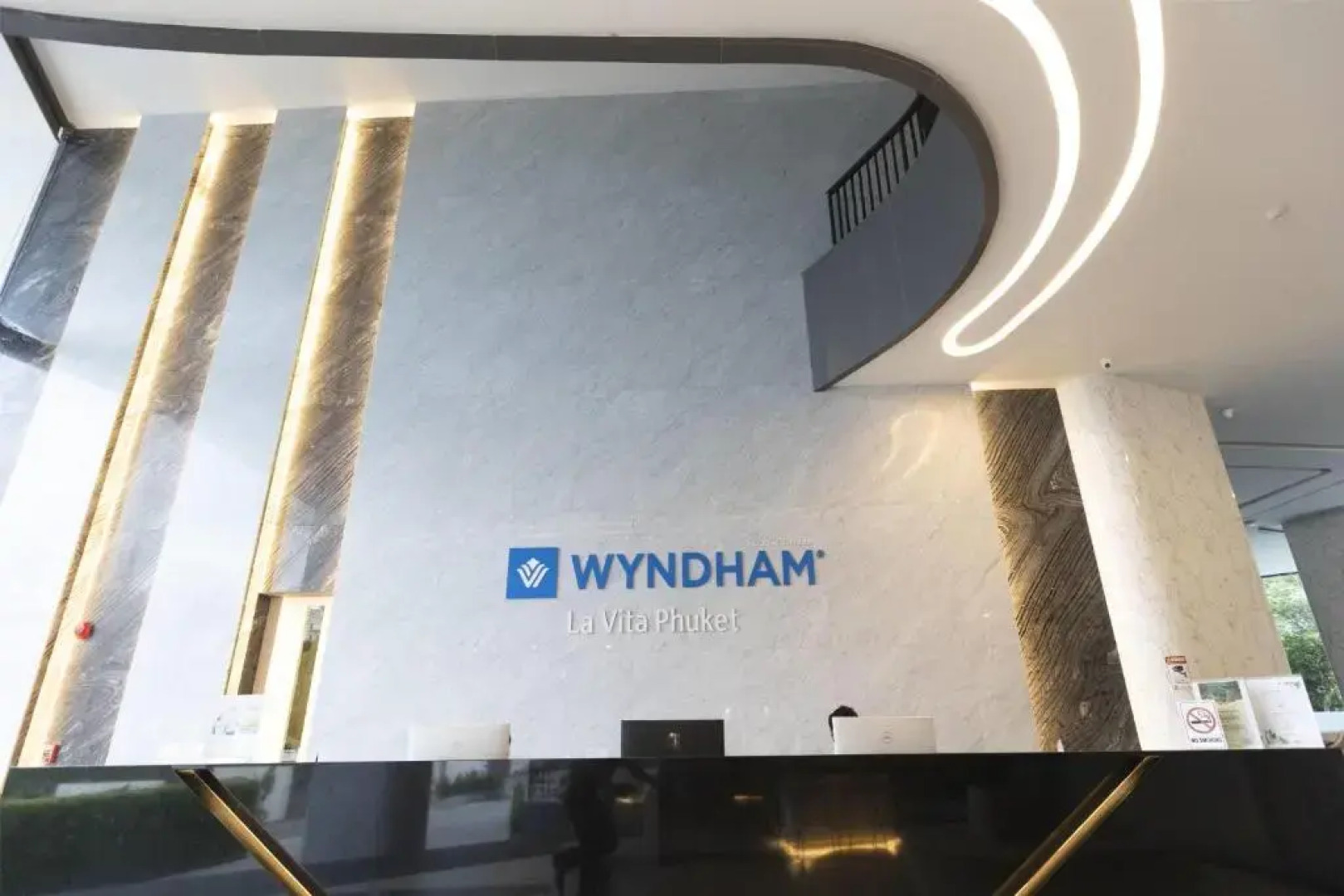 Отель Wyndham La Vita Rawai Phuket