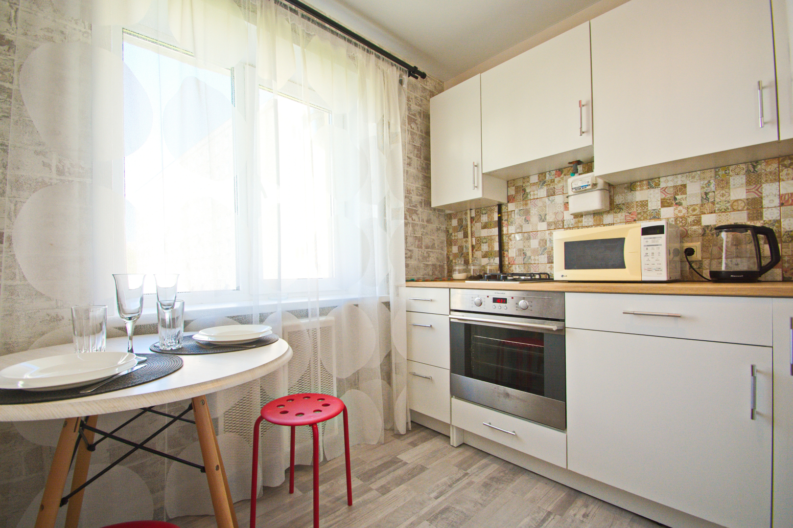 Апартаменты на Хмельницкого 10