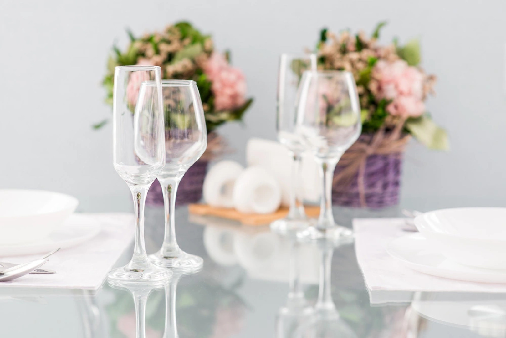 Апартаменты Тихая студия 38кв.м,напротив Центрального Парка,вокзал пешком