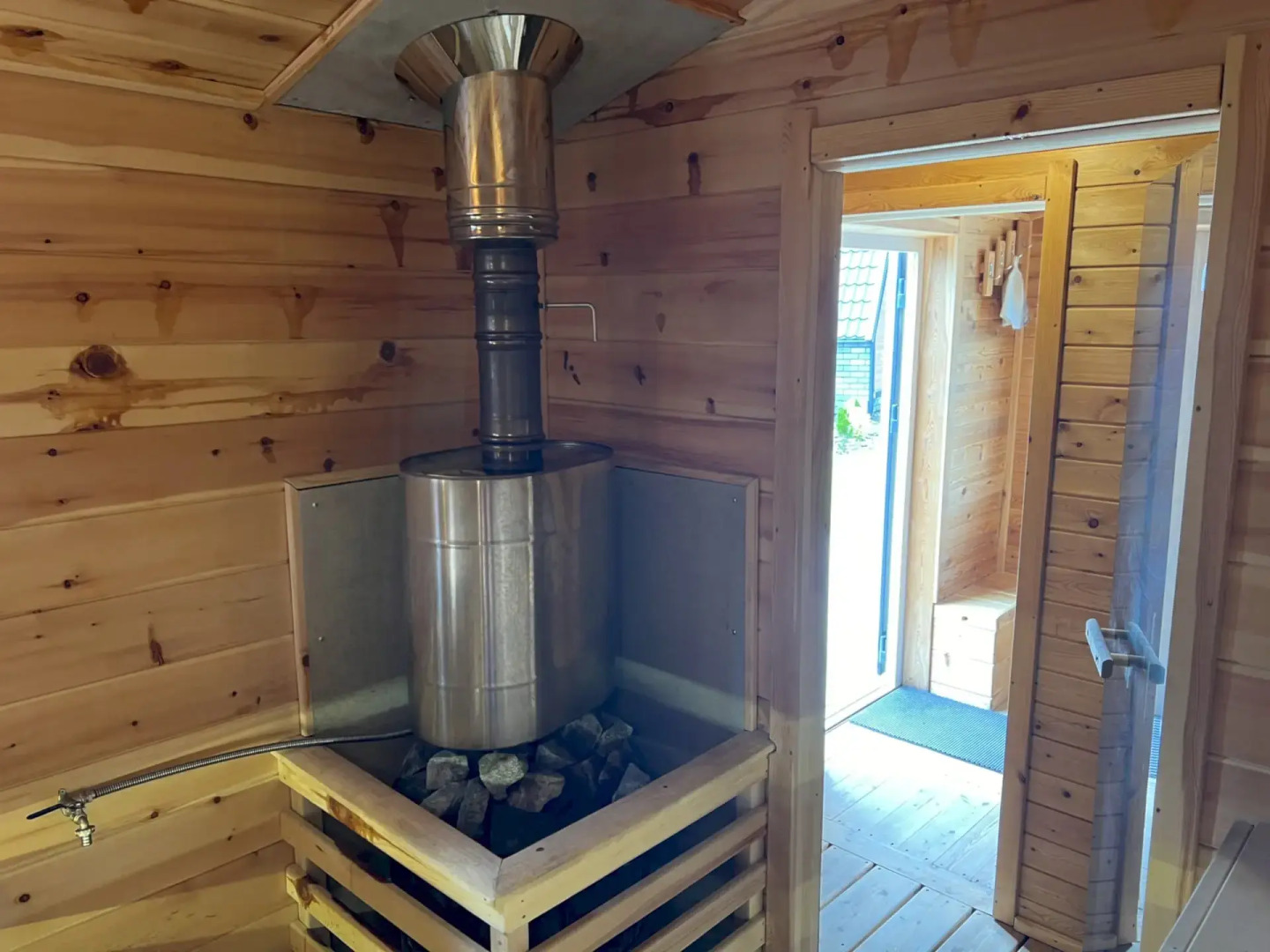 Частный дом 450 А-фрейм Лимон с тёплым бассейном и баней