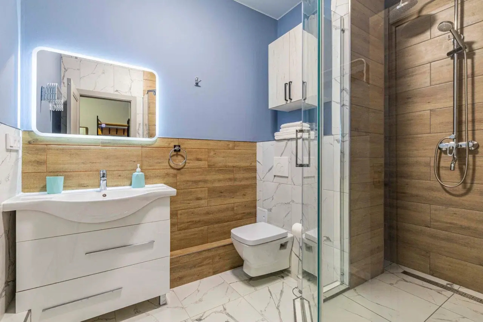 Квартира -студия Декабристов 20