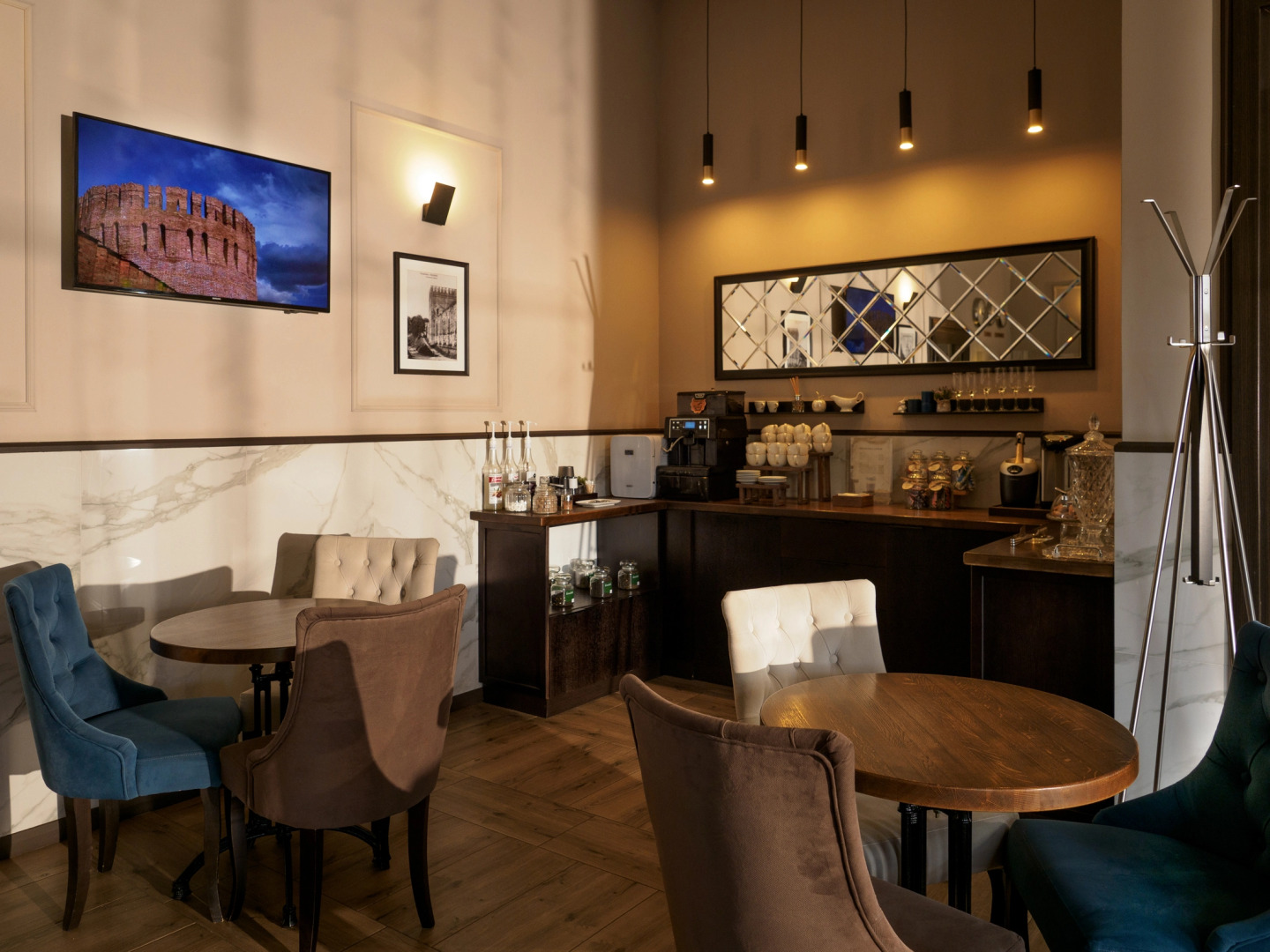 Отель Бридж