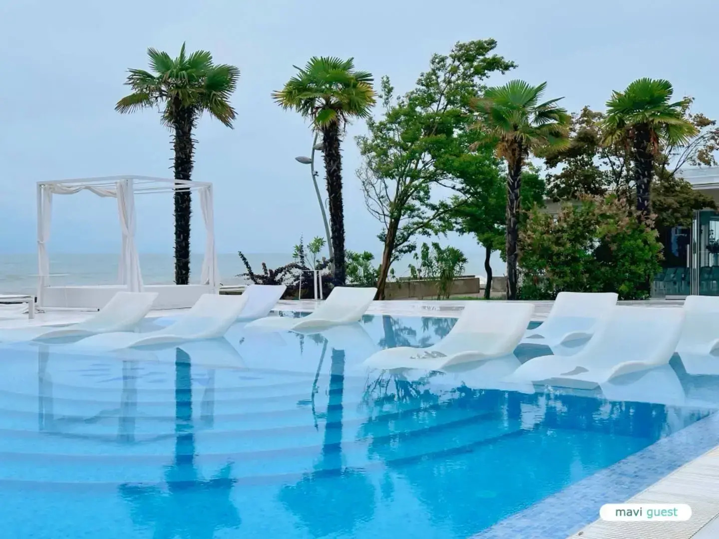 Апартаменты с террасой с видом на море