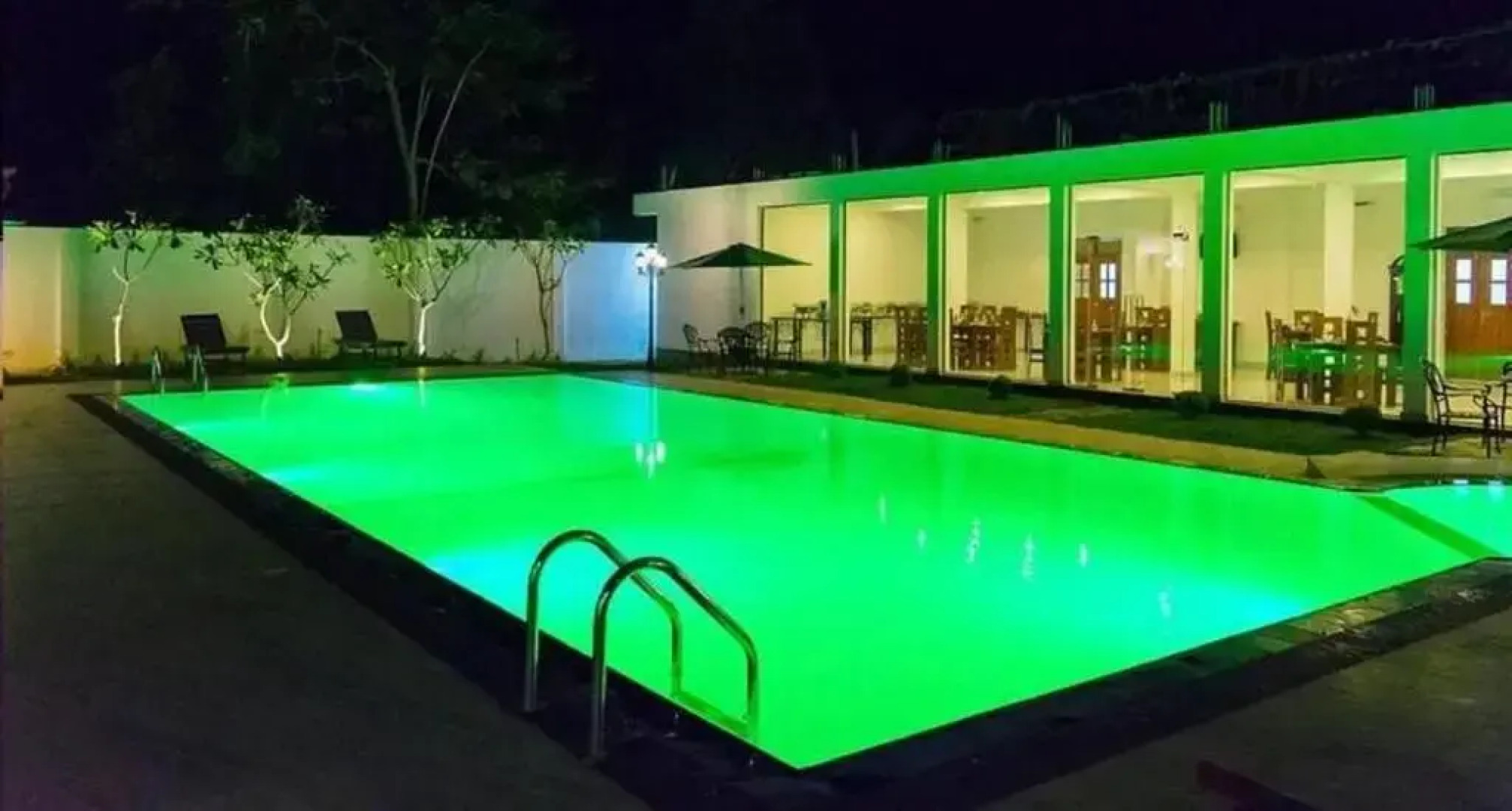 Отель Elephant Eye