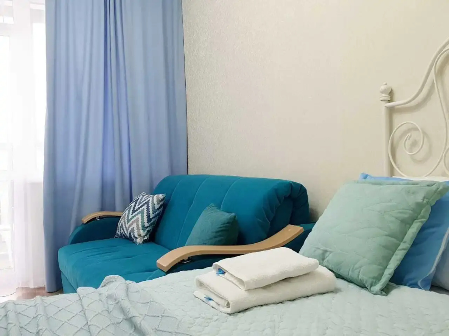 Квартира с Лоджией на Комсомольском Проспекте 4