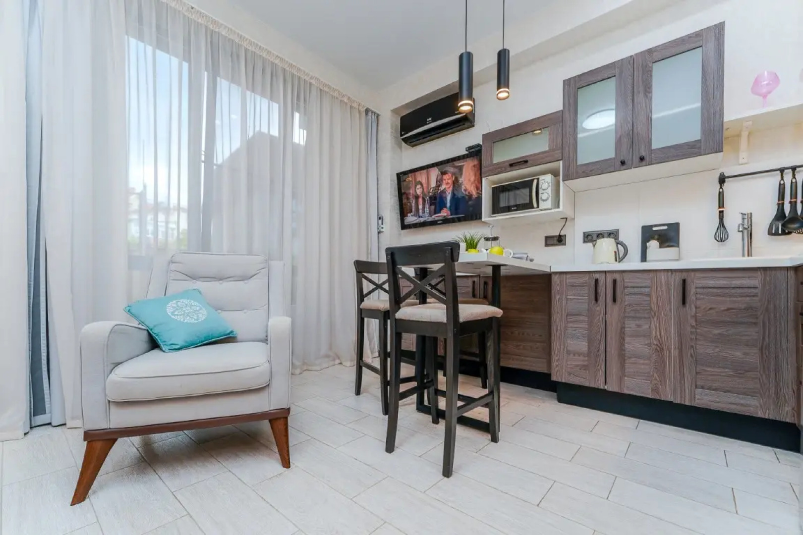 Апартаменты 7 Крымский Мамайка