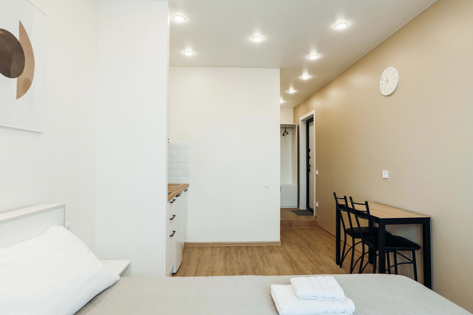 Апартаменты Взлёт Возле Аэропорта на 2 Гостя