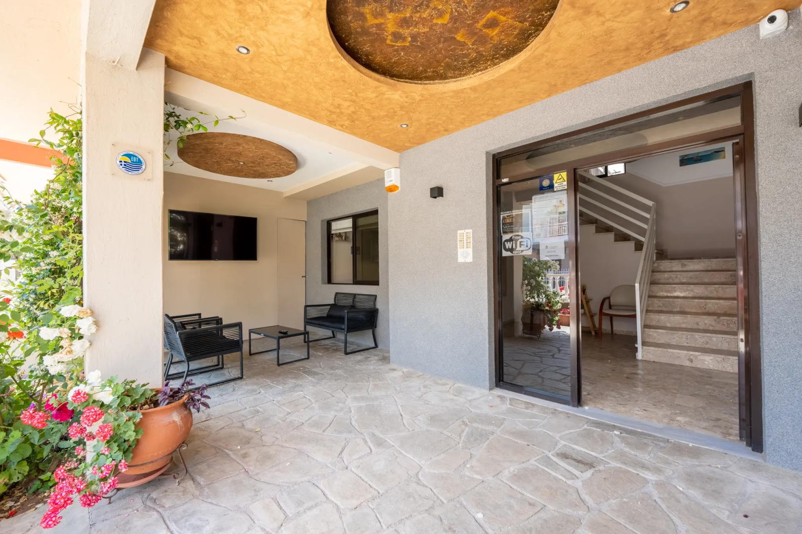 Апарт-Отель Milonas House Apartments