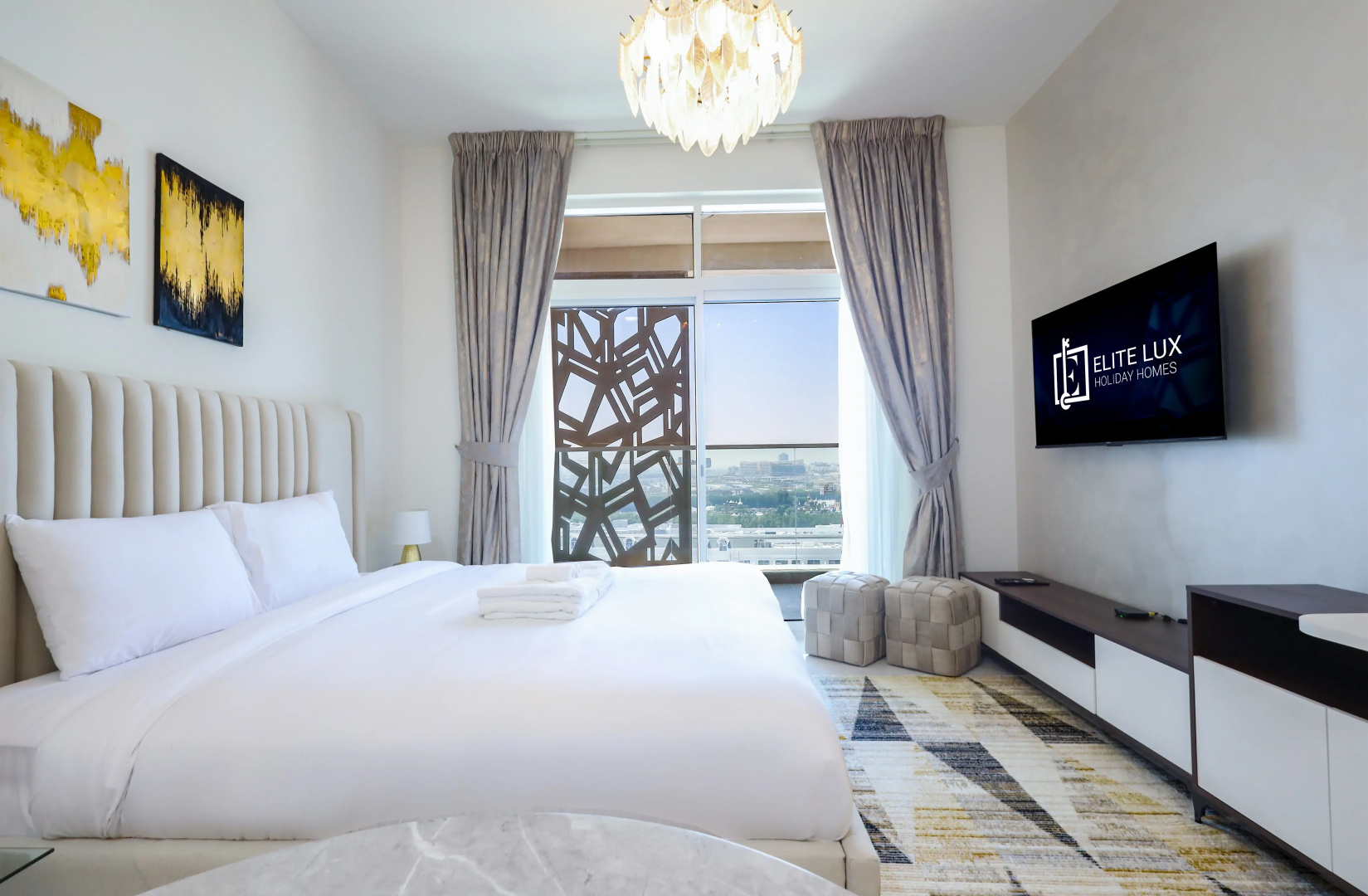 Apartments Elite Lux Holiday Homes - Jewelz Residences Studio in Arjan