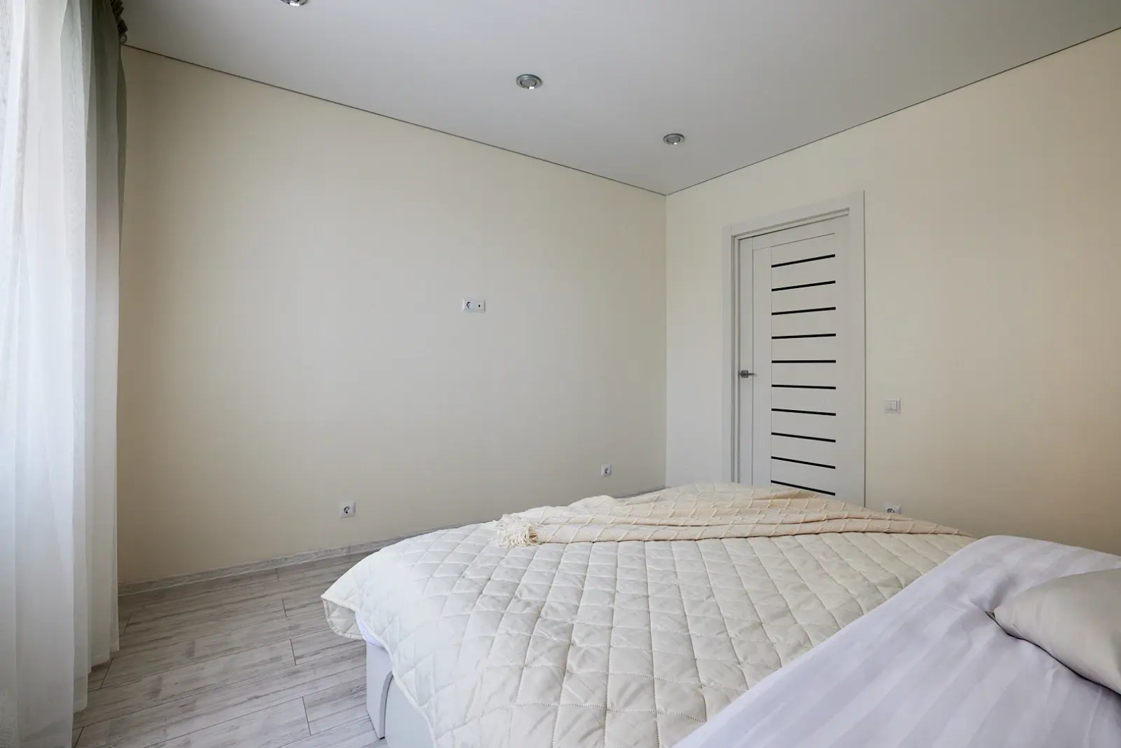 Апартаменты 2-х комнатные около Меги