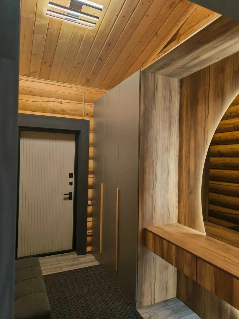 Частный дом в поселке Разливы-1, 8Б