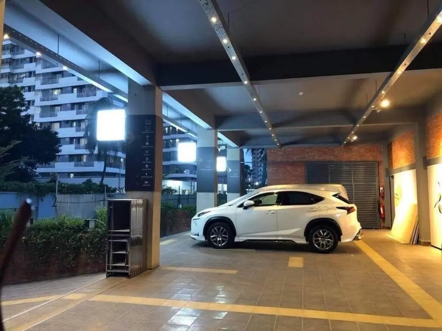 Отель Empyrean Dhaka City Centre