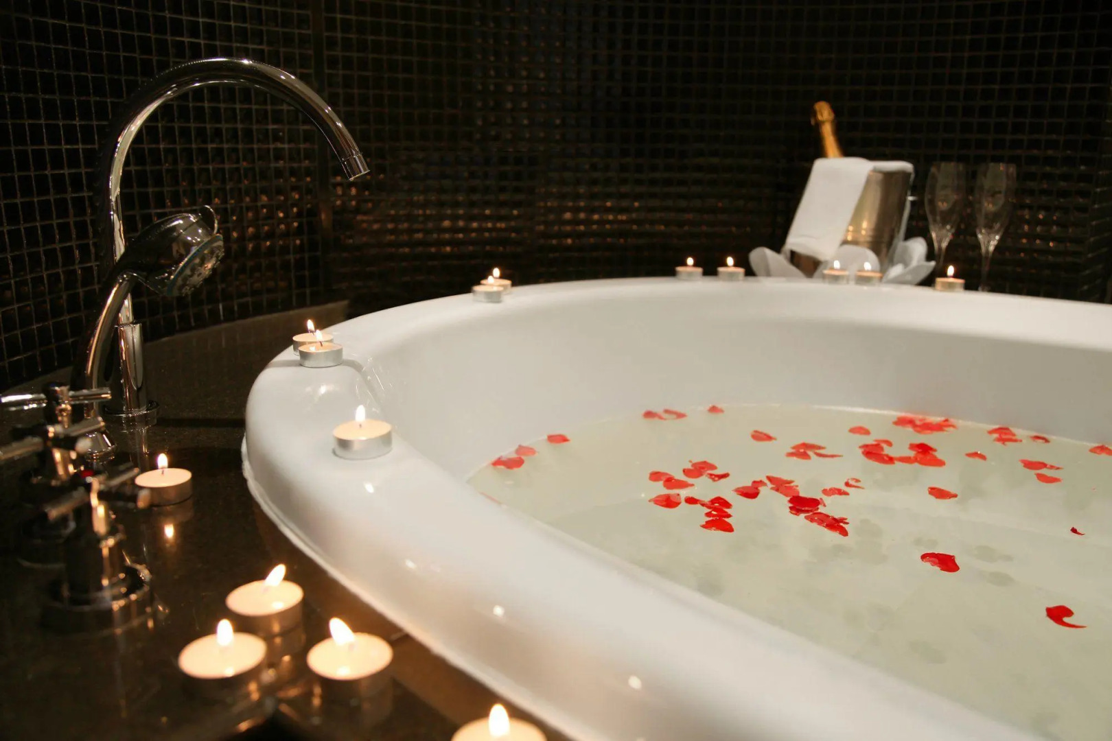 Отель Sheraton Kampala