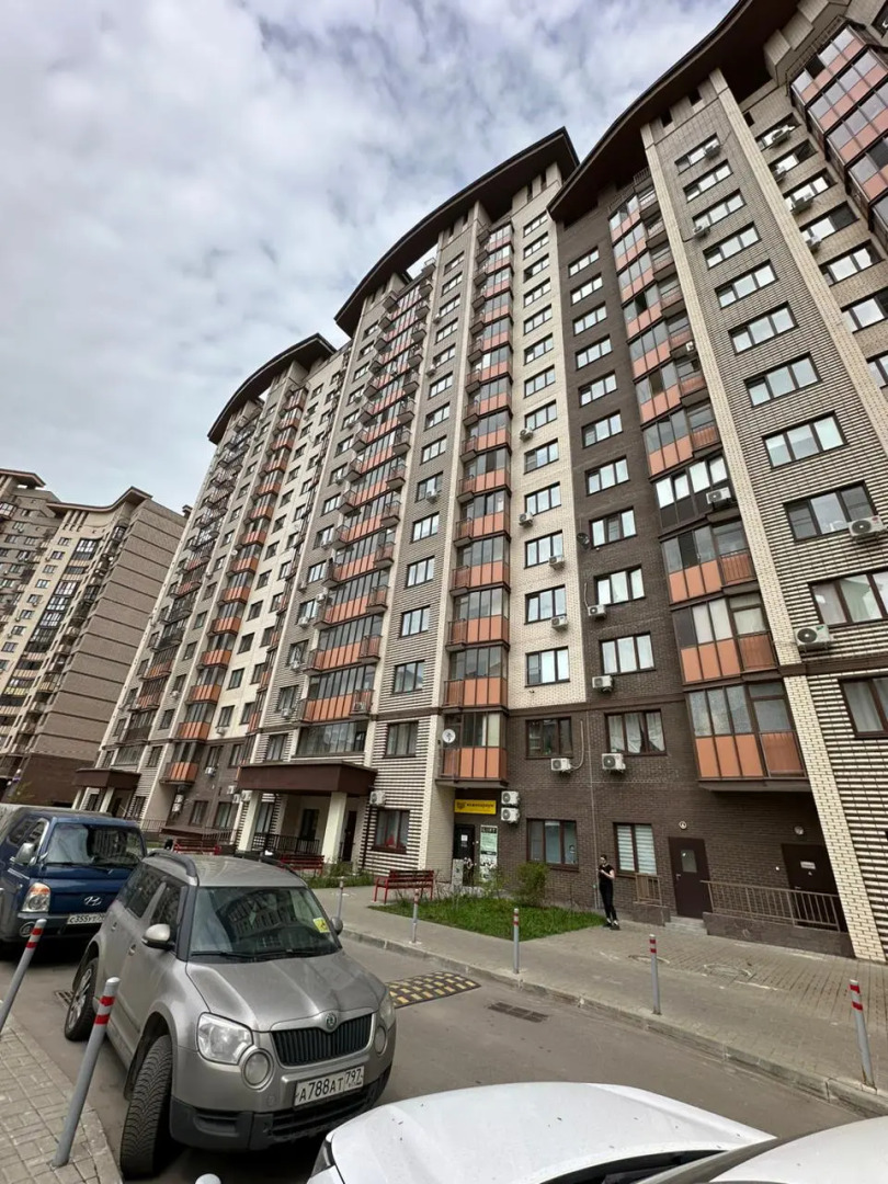 Апартаменты Истоман 2+2 в спальном микрорайоне