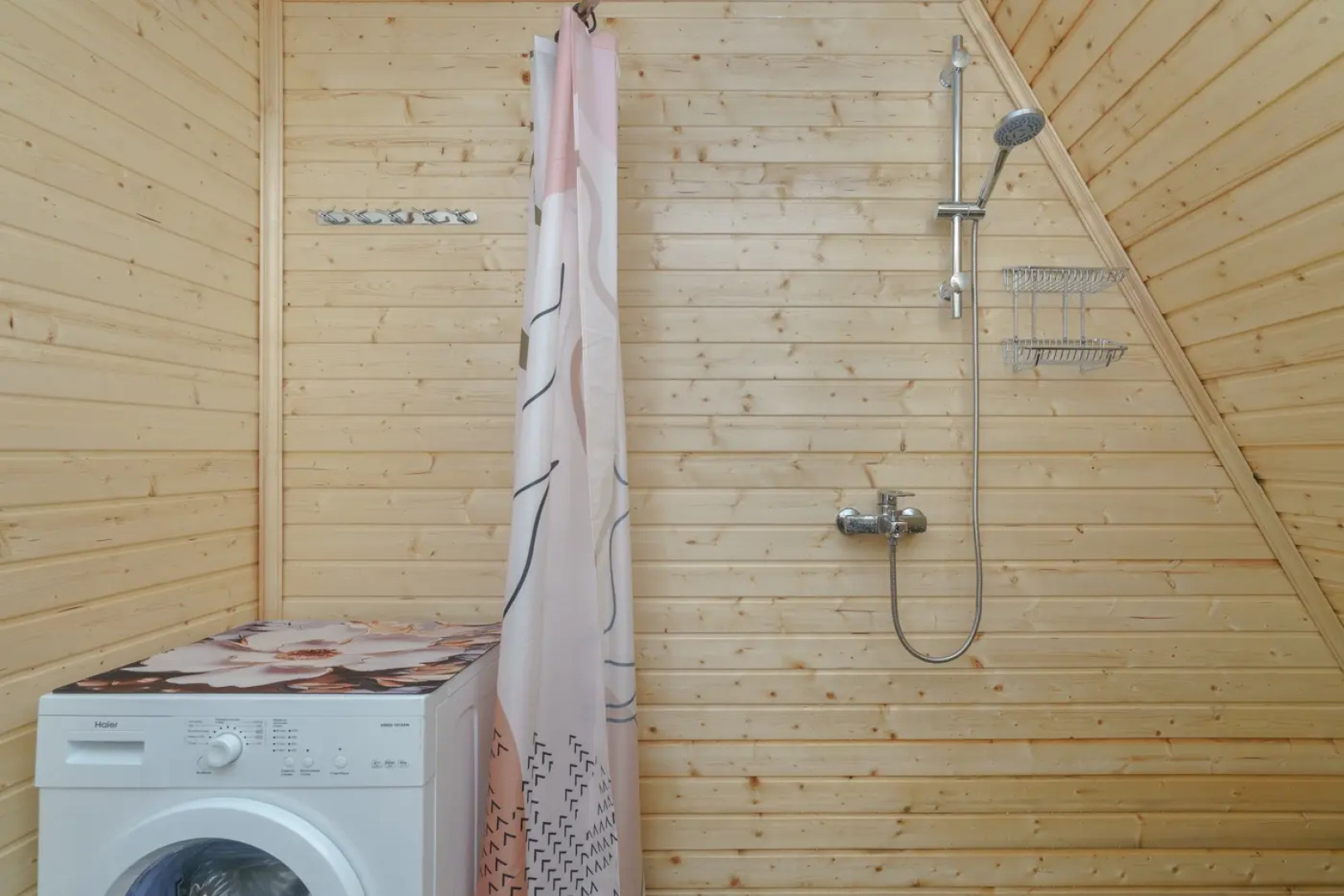 Частный дом Семейный афрейм с баней и бассейном у реки