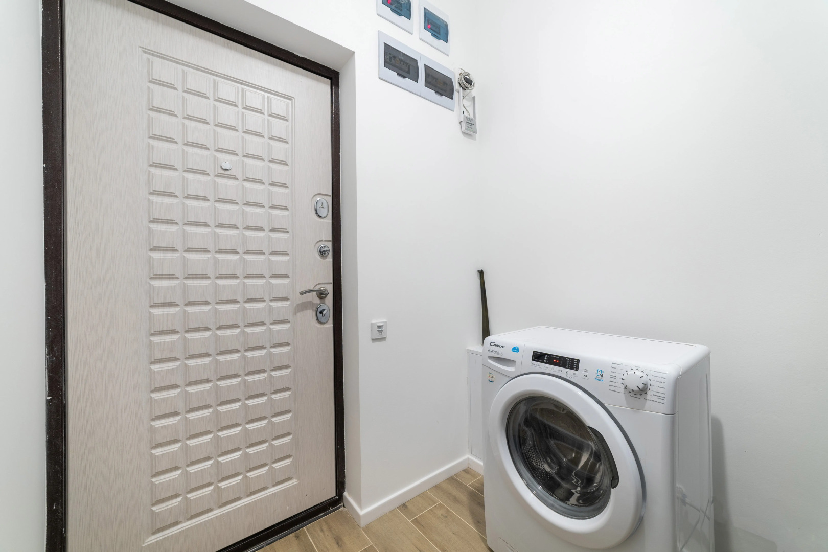 Апартаменты Светлая Студия с 2 Окнами и Видом на Горы