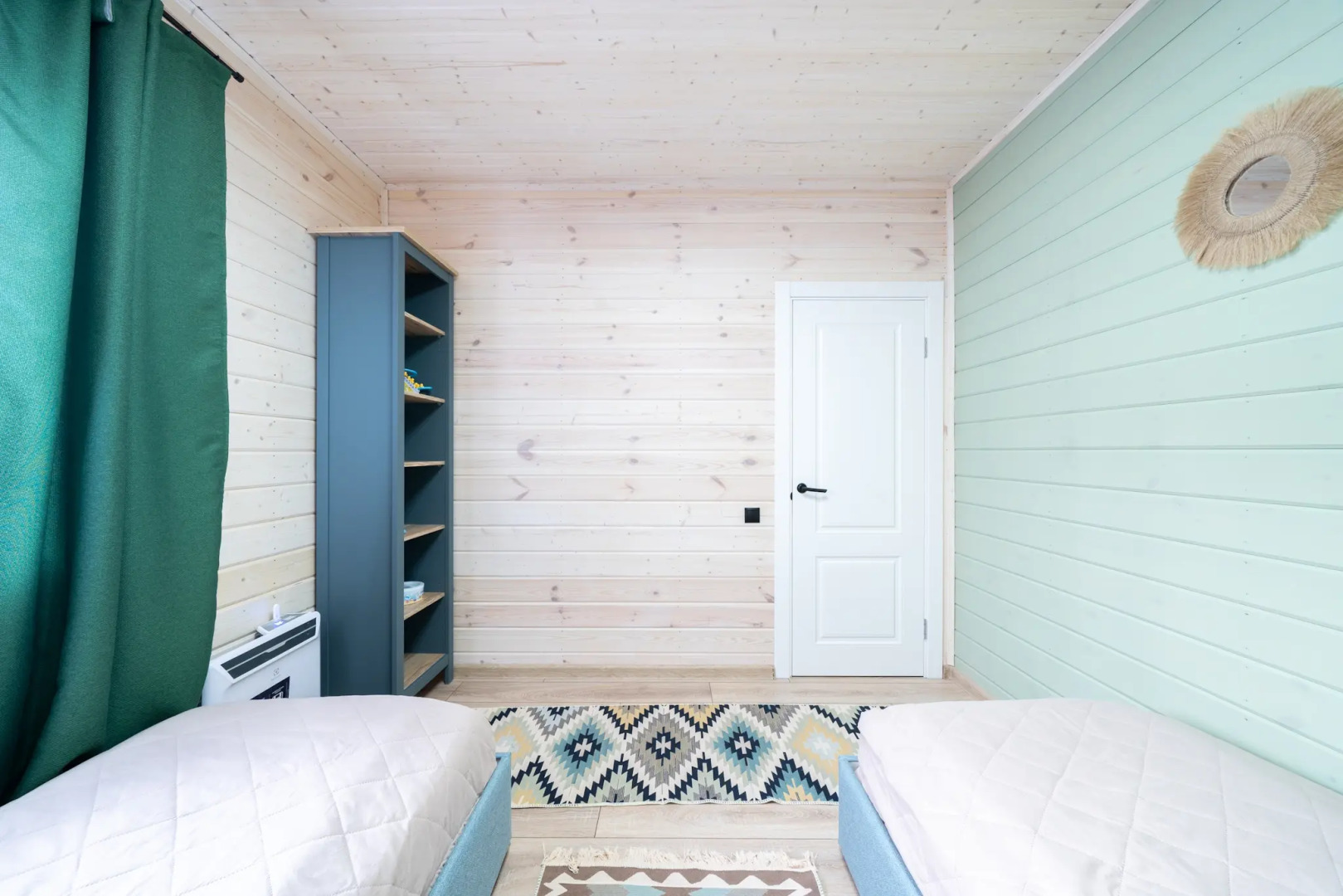 Частный дом У леса