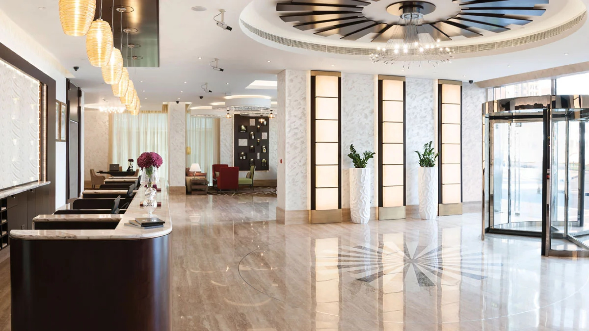 Carlton Downtown Hotel