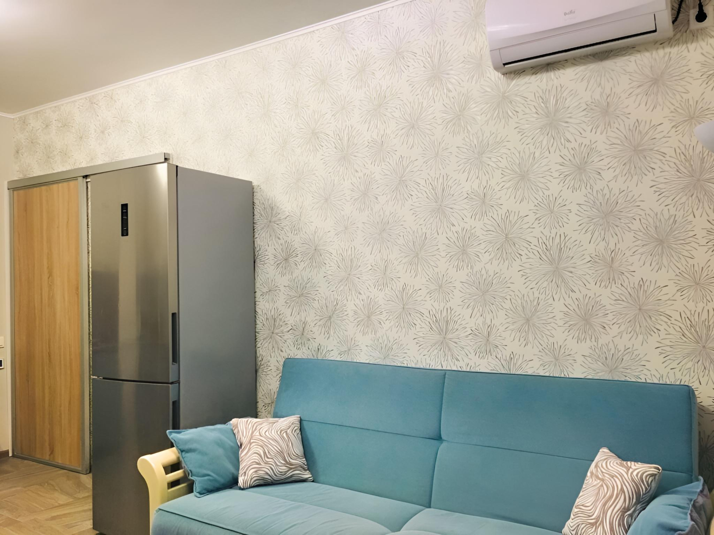 Апартаменты SimSim на Тюльпанов (2)