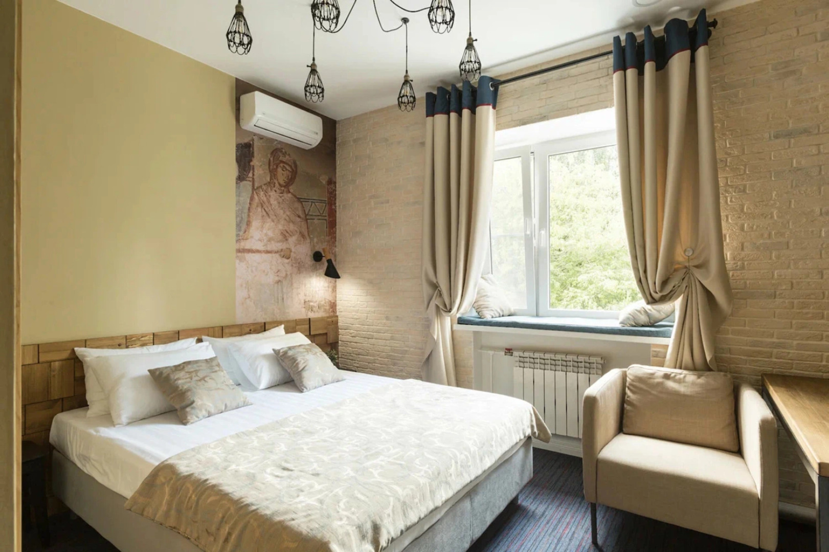 Отель София