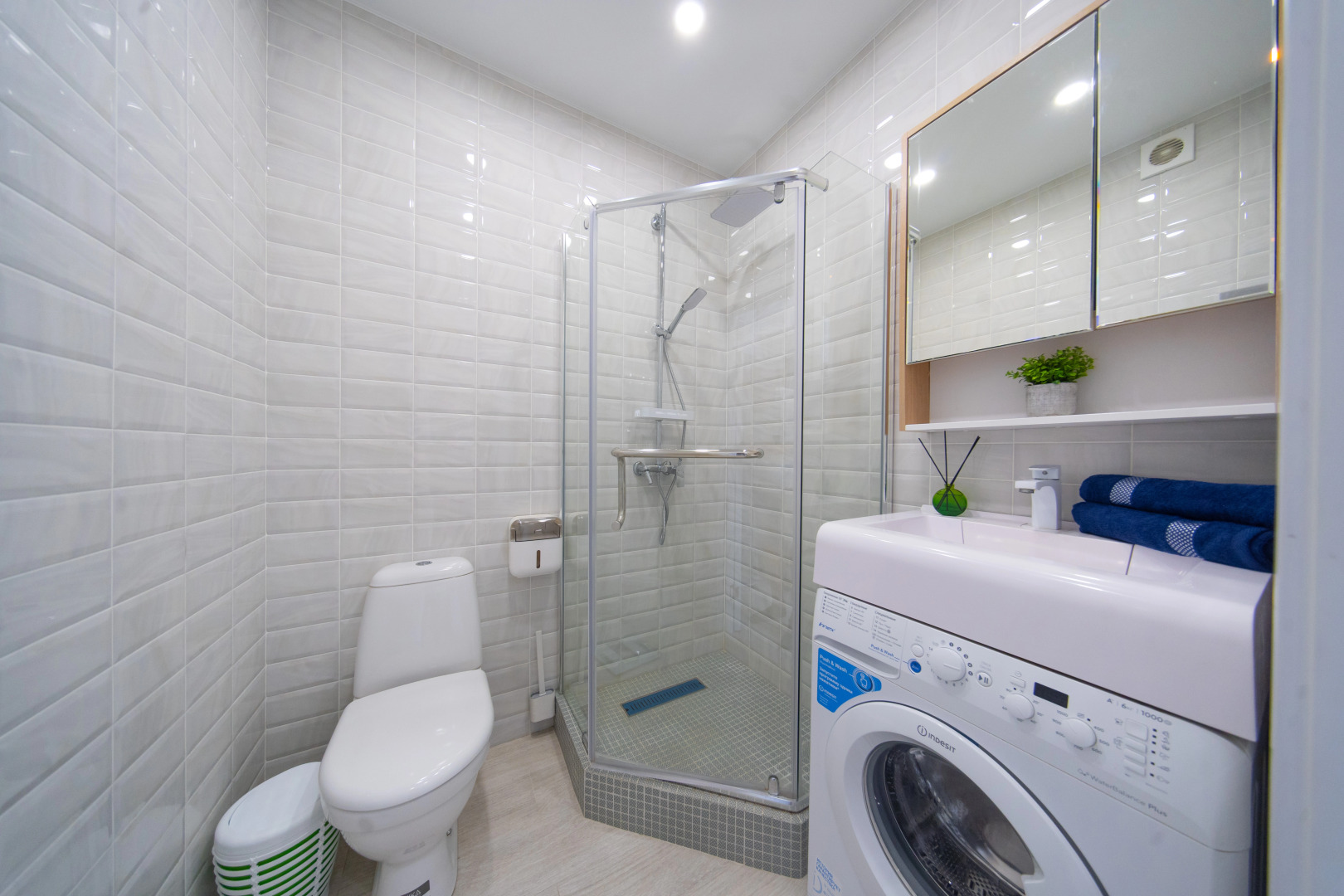 Апартаменты студия в элитном ЖК Метрополь от LetoApart