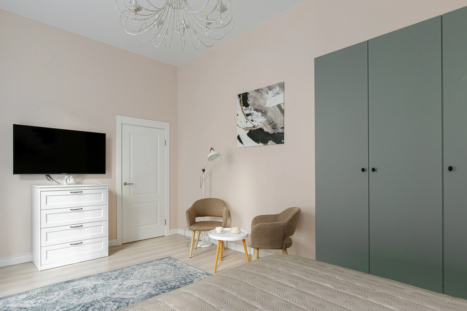 Апартаменты на Итальянской 37/18