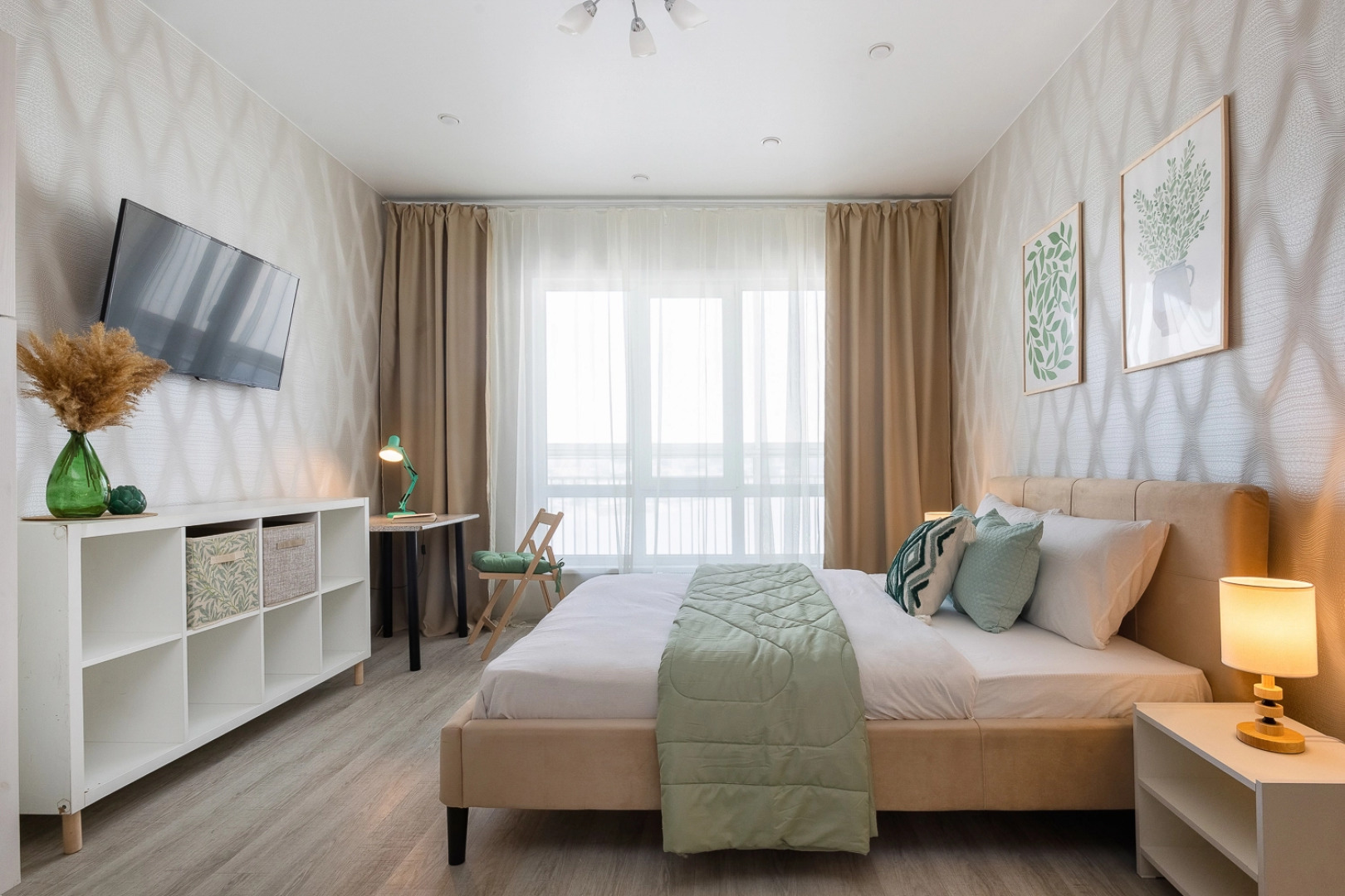 Квартира SleepNSK Просторная двухкомнатная около Аквапарка