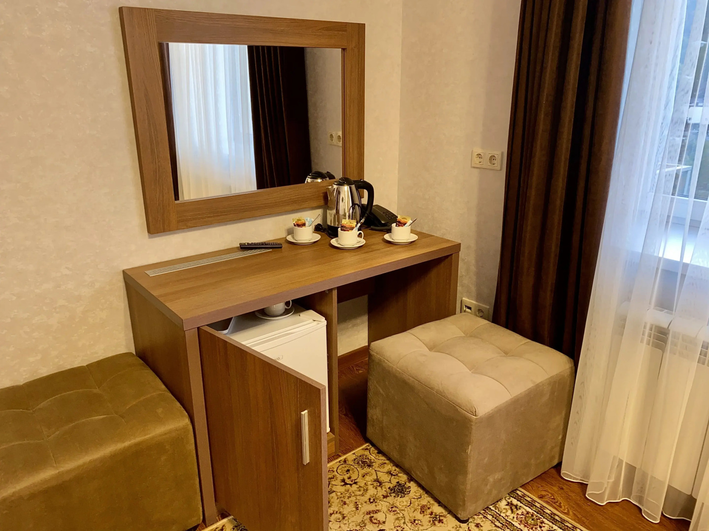 Отель Амира Парк