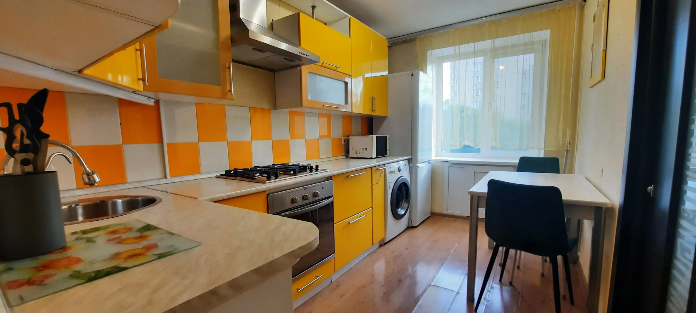 Квартира рядом с ТАУ Галерея Саратов