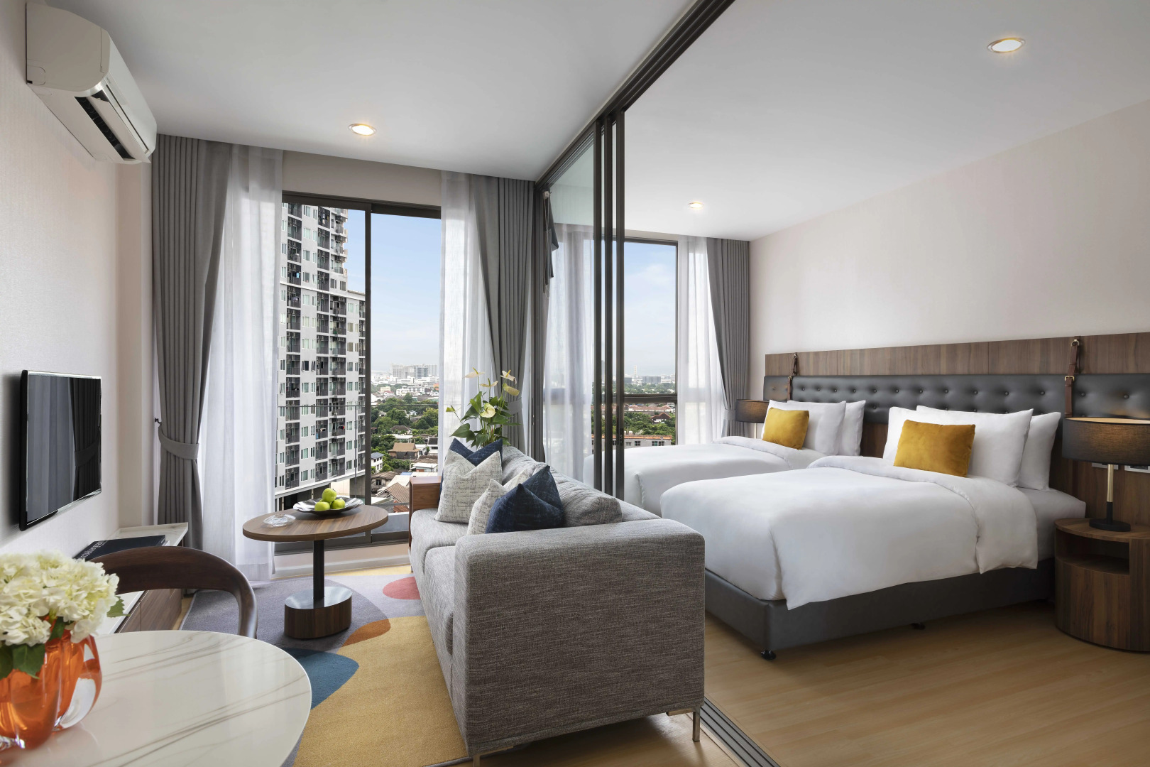 Отель Oakwood Suites Tiwanon Bangkok