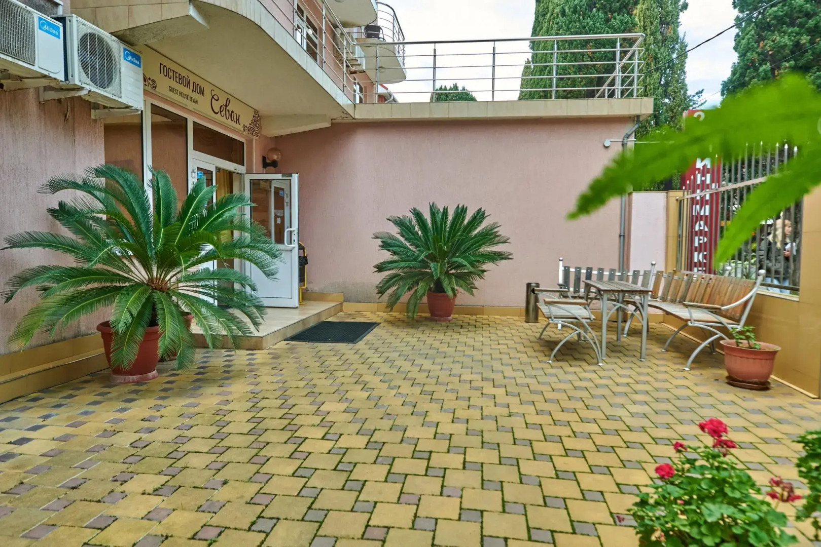 Гостиница Севан