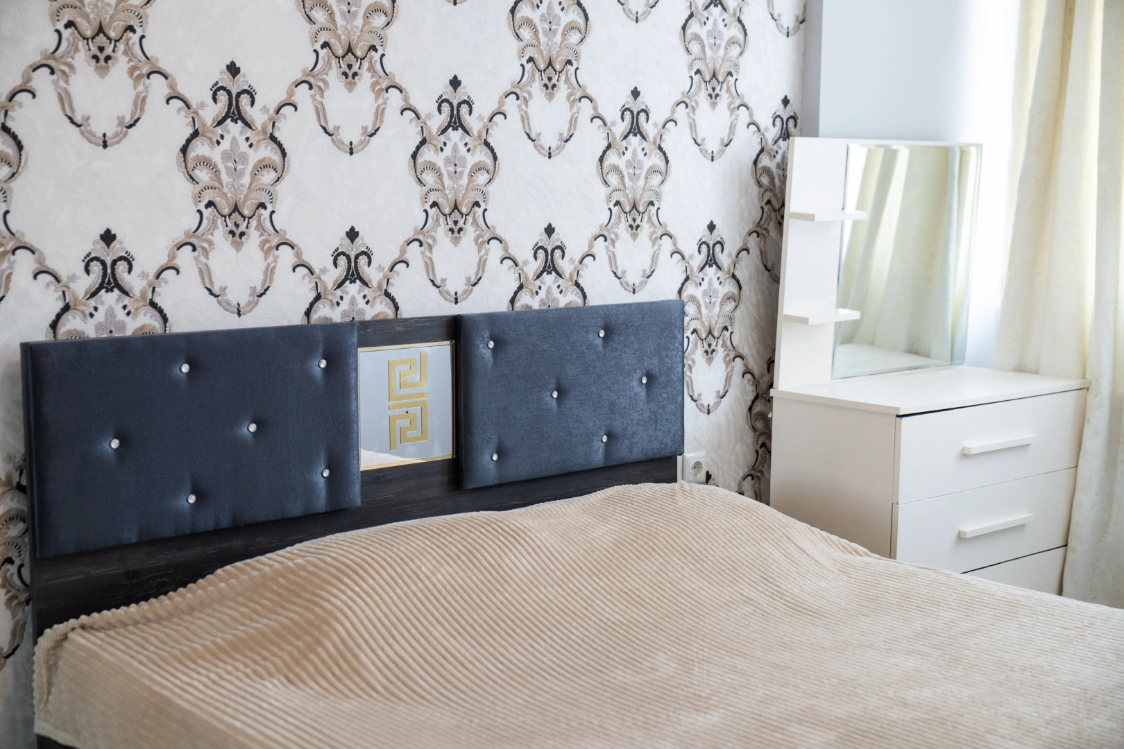 Апартаменты Spacious 2 Bedrooms Apartment steps from Batumi Boulevard & Beach