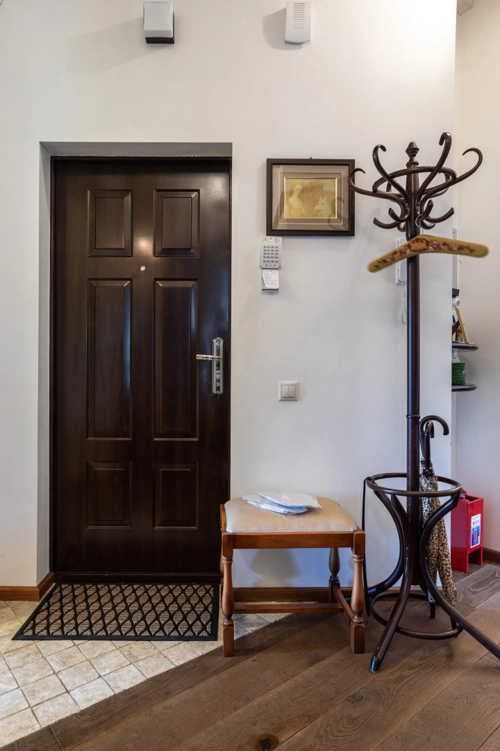 Квартира трёхкомнатная BookingApart с дизайнерским ремонтом в самом центре Светлогорска