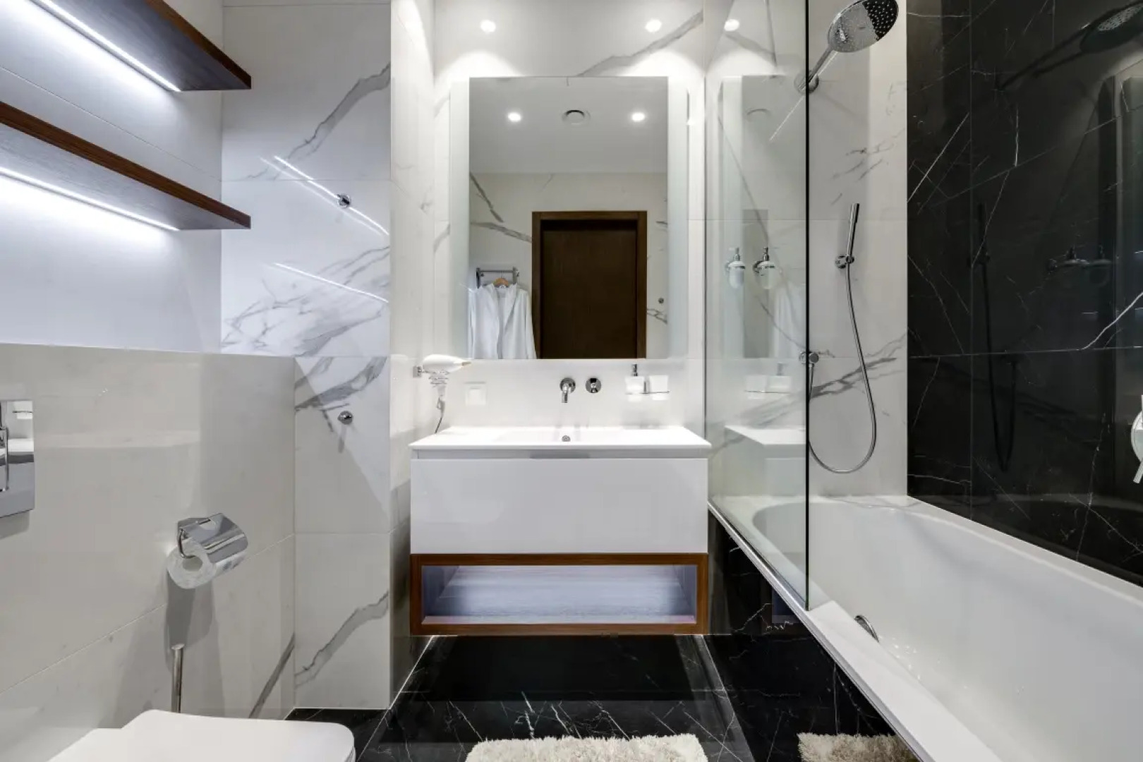 Топовая трешка с видом на город и изолированными спальнями