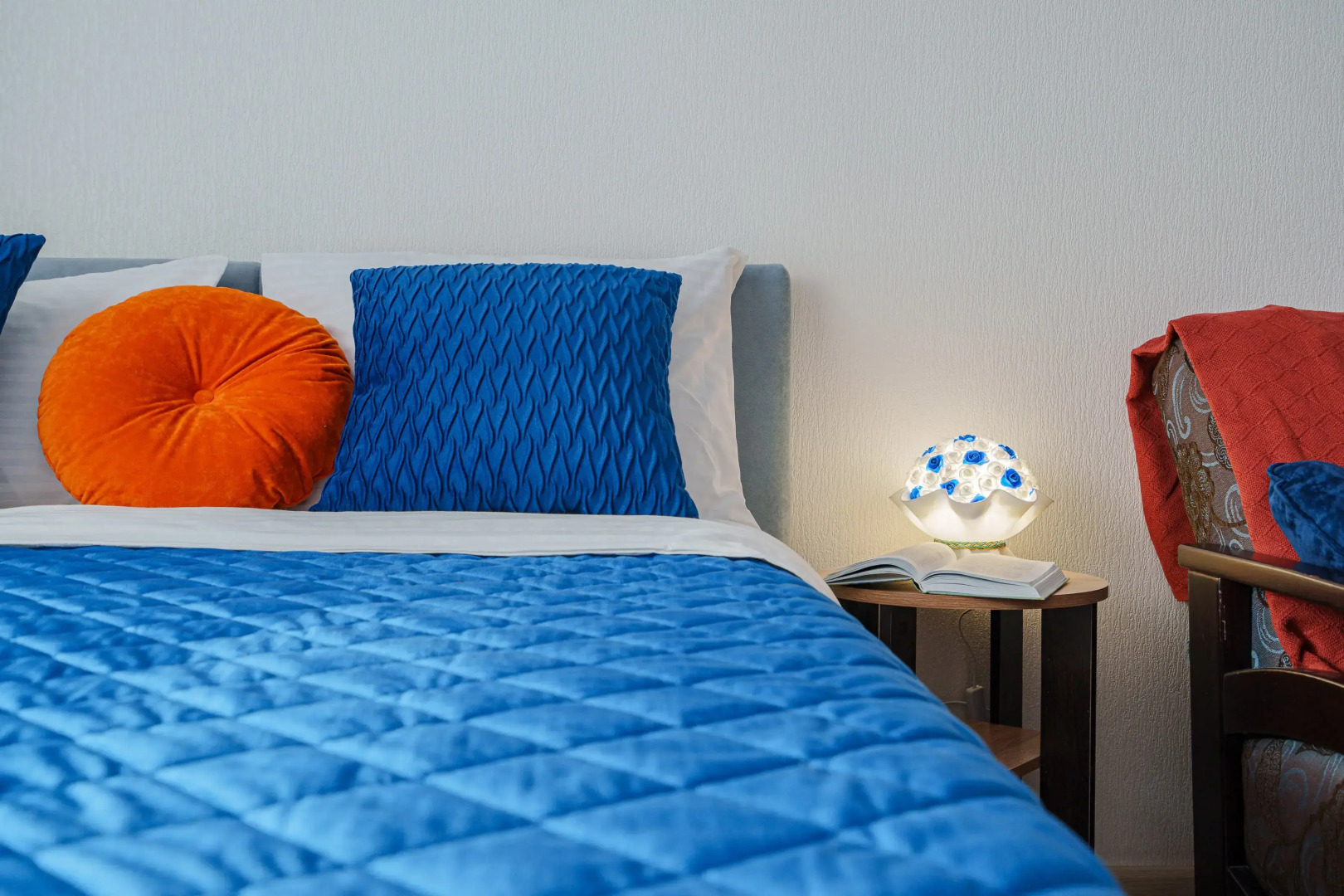 Квартира Уютная студия на проспекте Космонавтов