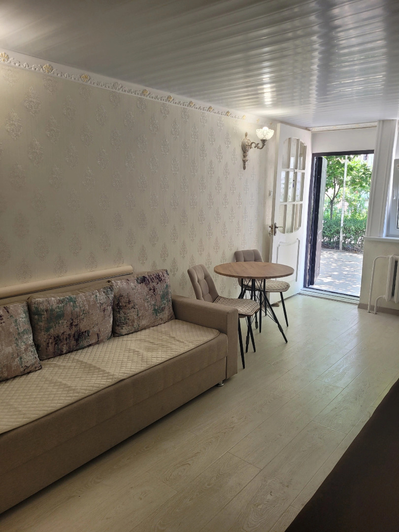 Квартира в Центре Города на Улице Счастливых Людей