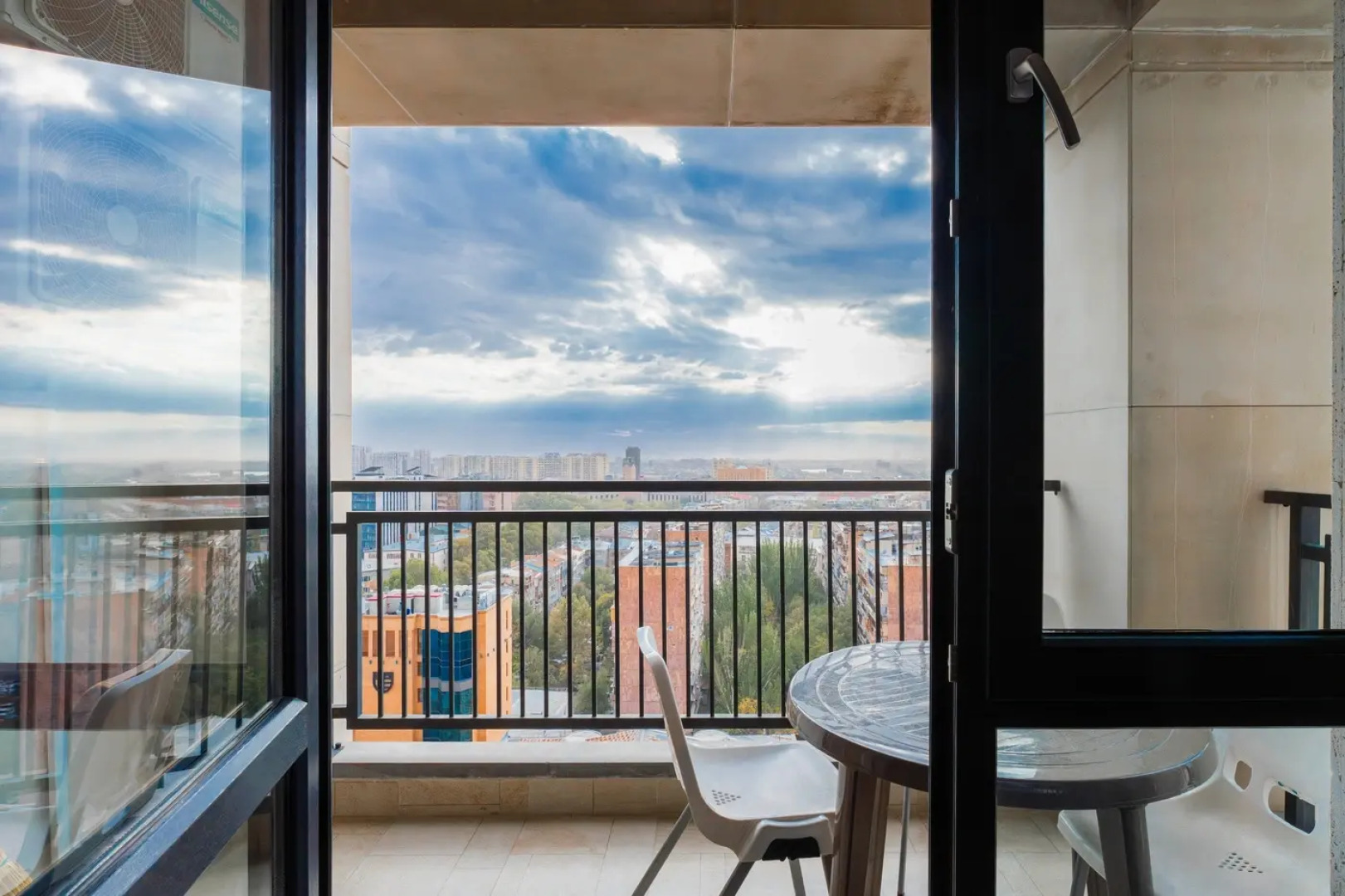 Апартаменты Stay Inn on Koghbatsi Str. 16-169