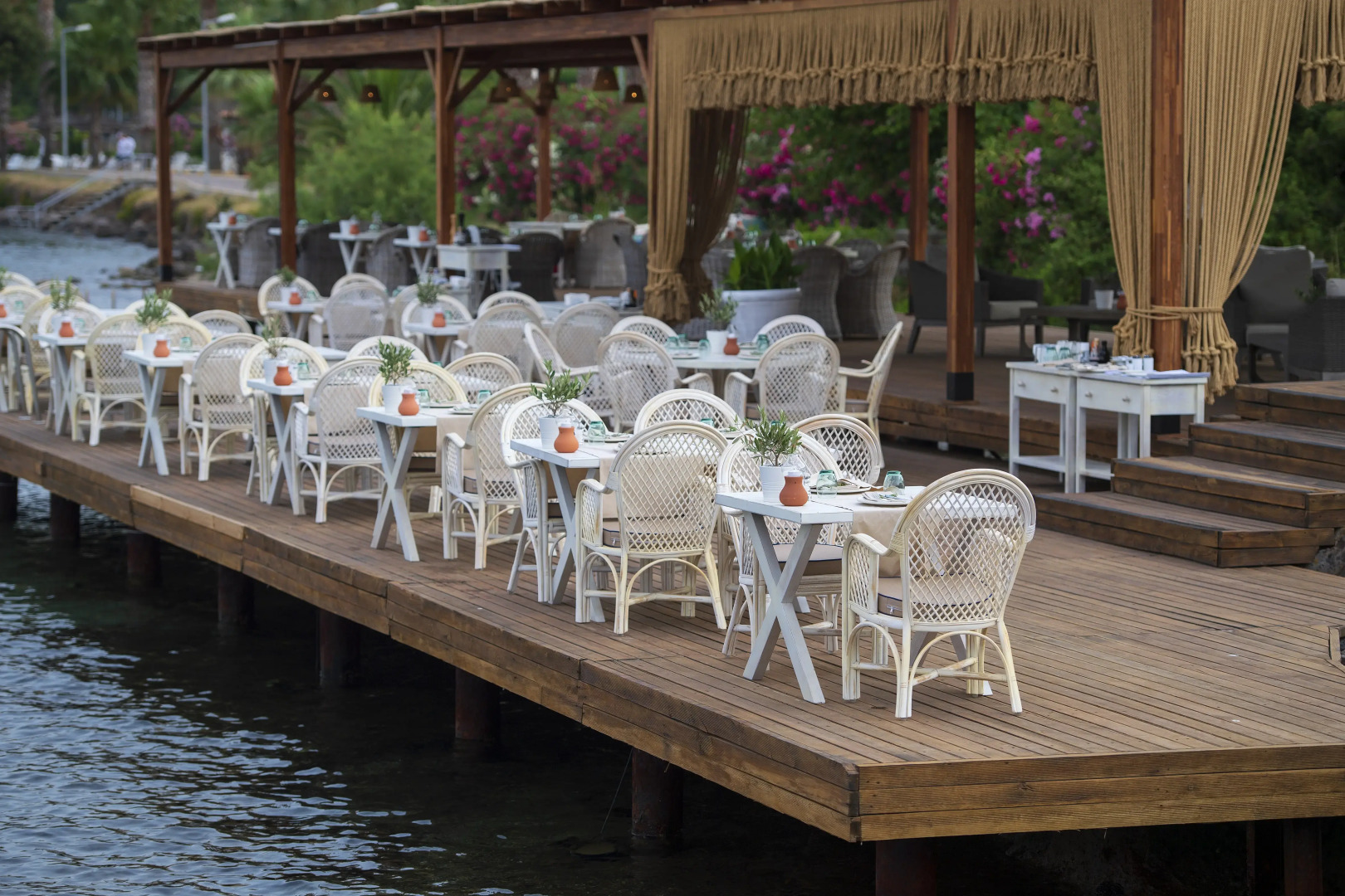 Отель Cape Bodrum Luxury Hotel & Beach