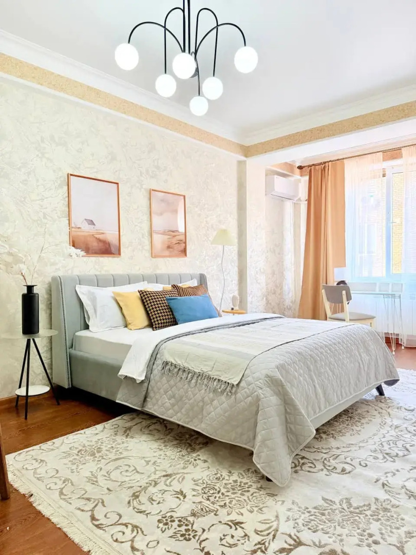 Квартира с Современной Спальней