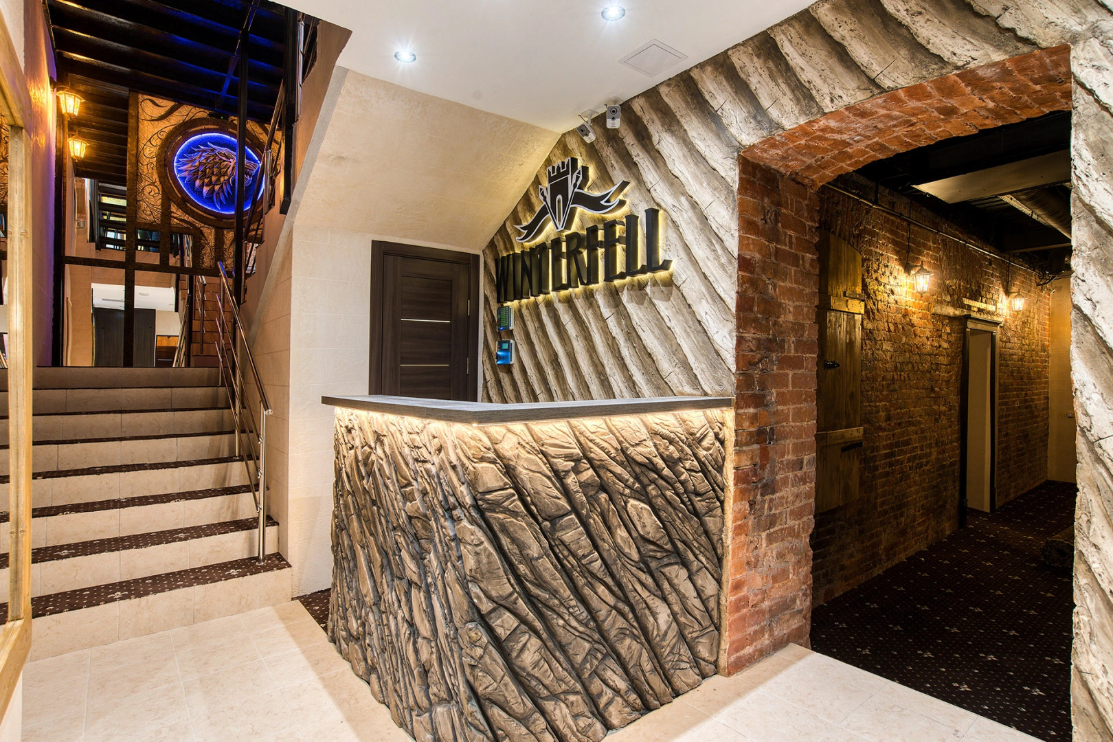 Отель Винтерфелл Новокузнецкая